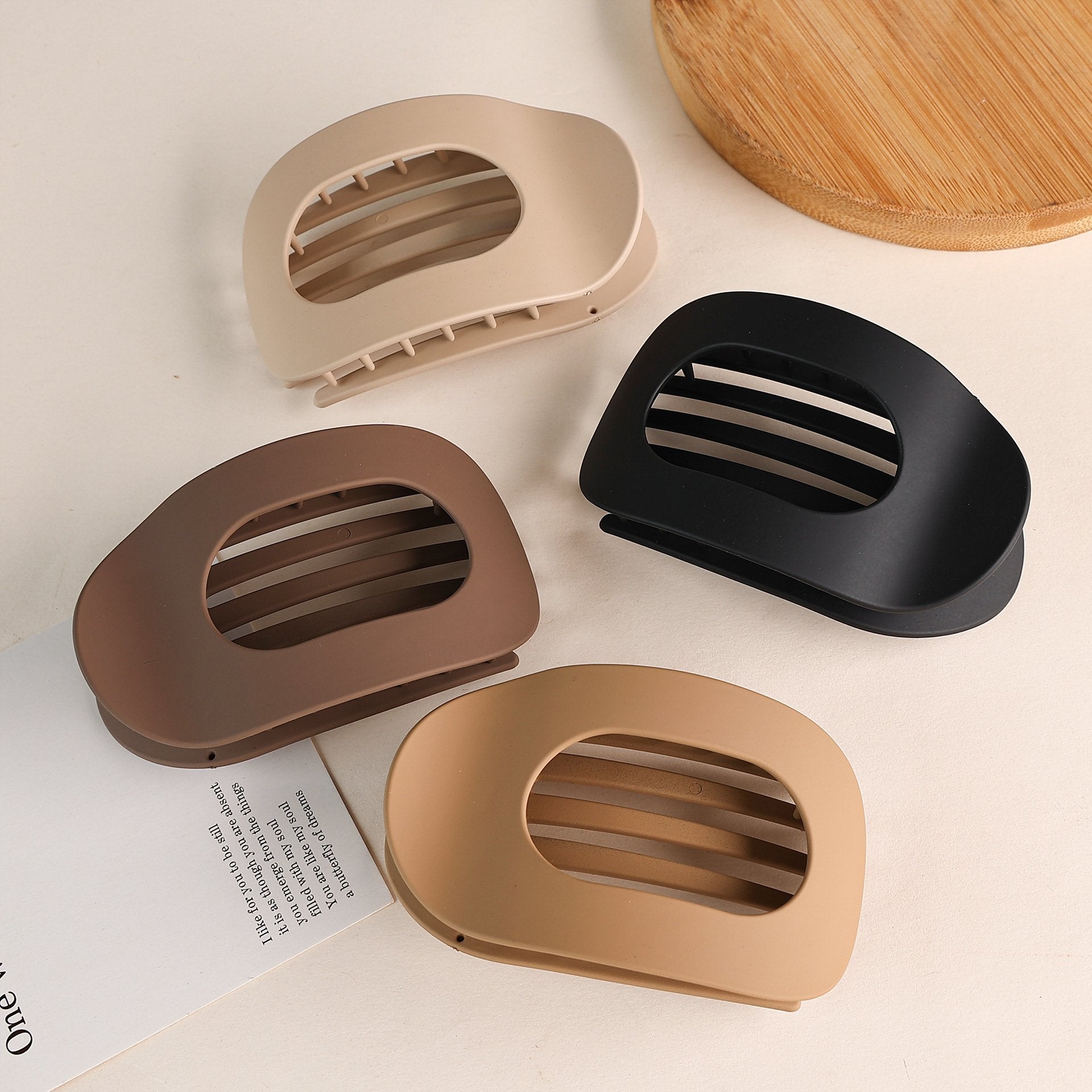 FlatClip: Bequeme Schlanke Flache Haarspange Für Frauen