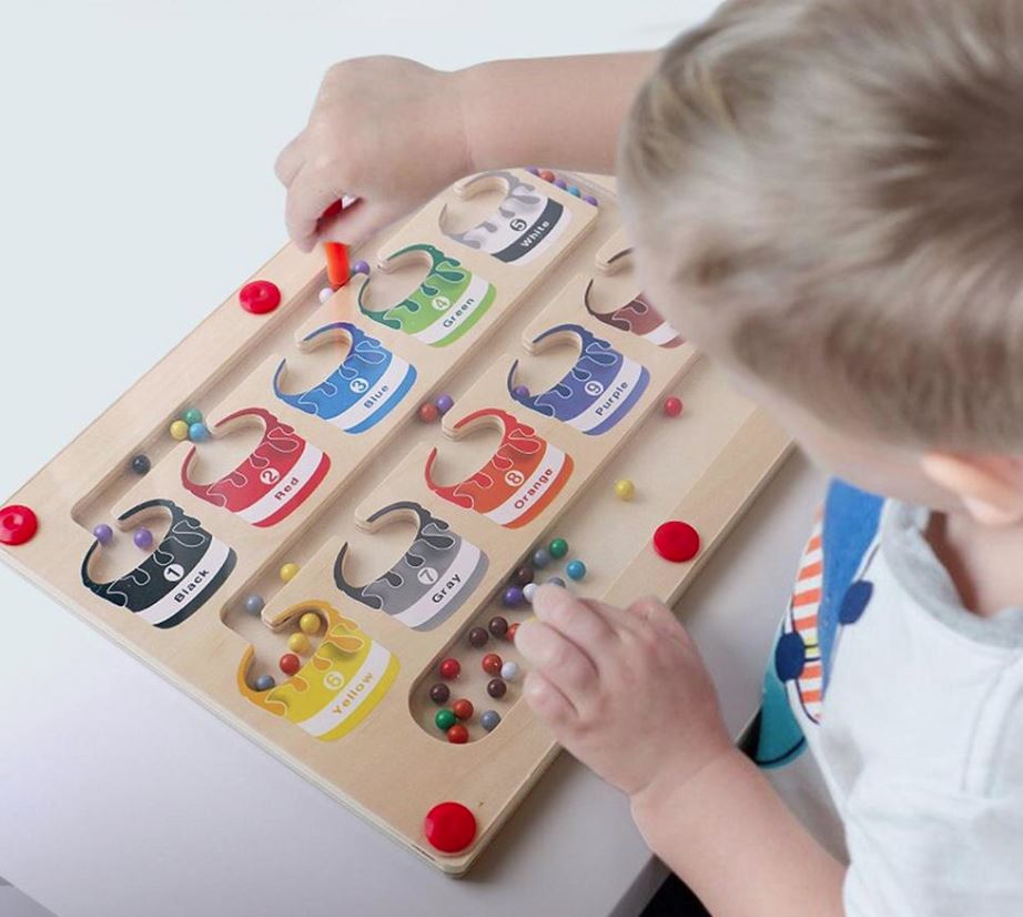 Kletshuts™ MagneticMaze - Farbe Und Zahl Labyrinth Spielzeug