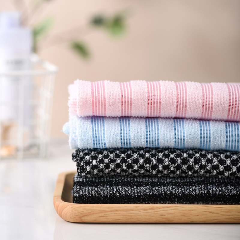ScrubTowel 1+1 GRATIS - Peeling Dusche Schrubben Handtuch