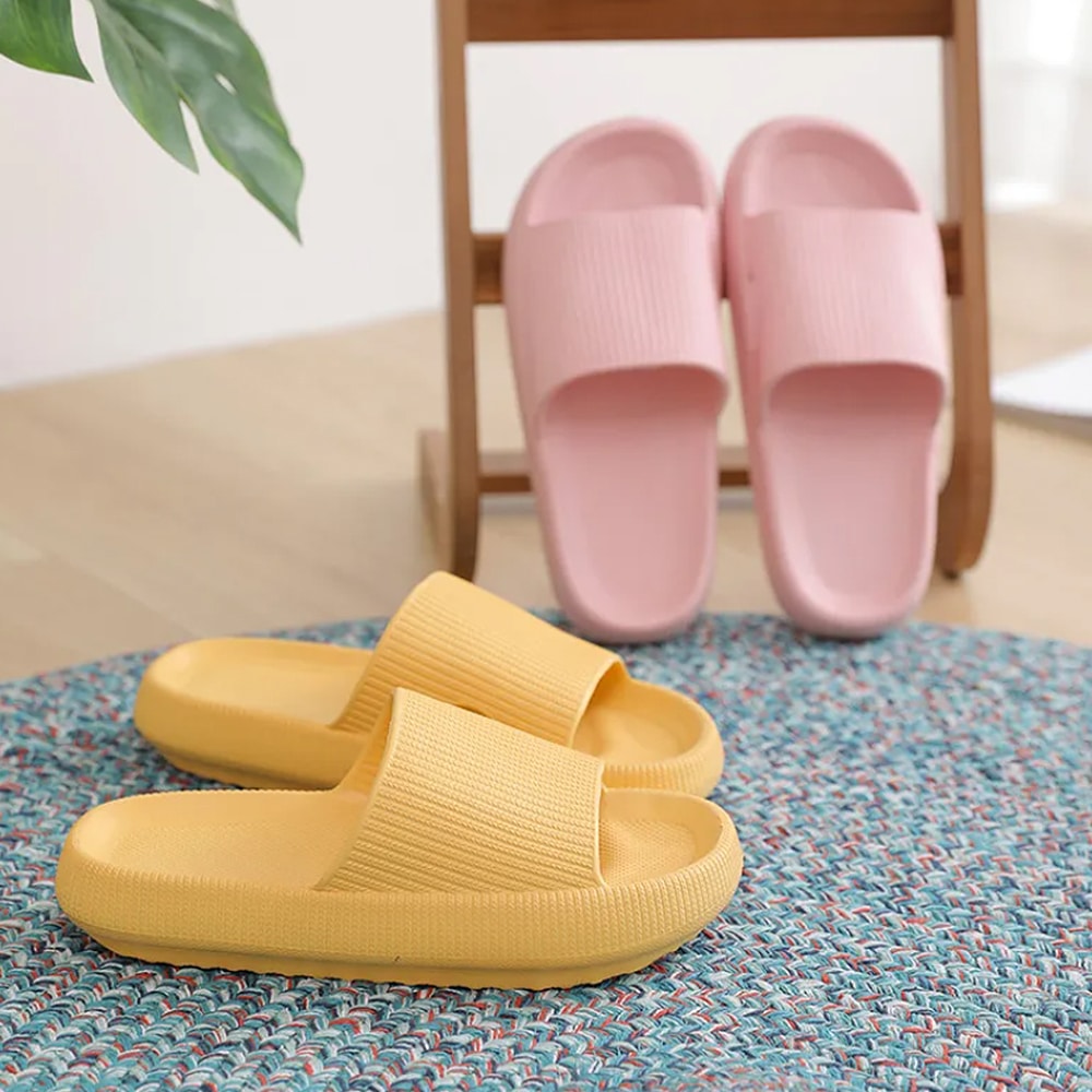Happy™ ComfySlippers 1+1 GRATIS: Rutschfeste, Superweiche Und Bequeme Hausschuhe
