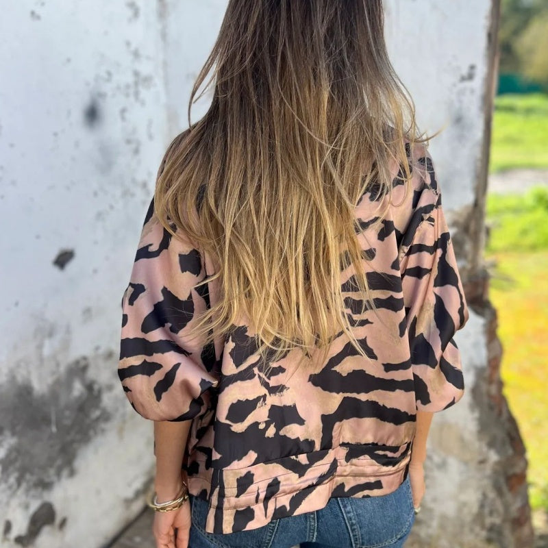 Icone™ ZebraJacket: Elegante, Stilvolle Zebramuster Jacke